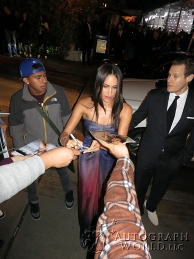 Meghan Markle autograph