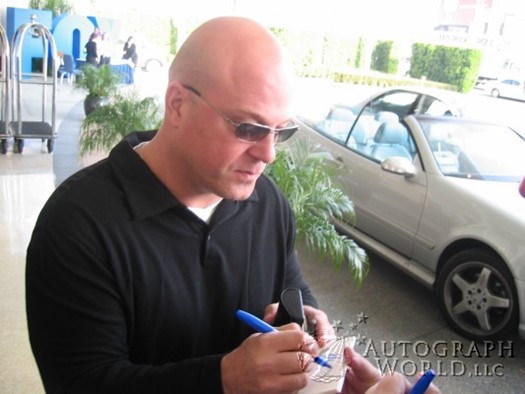 Michael Chiklis autograph