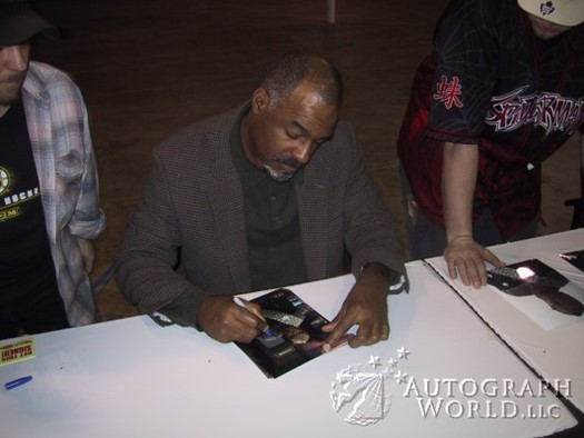 Michael Dorn autograph