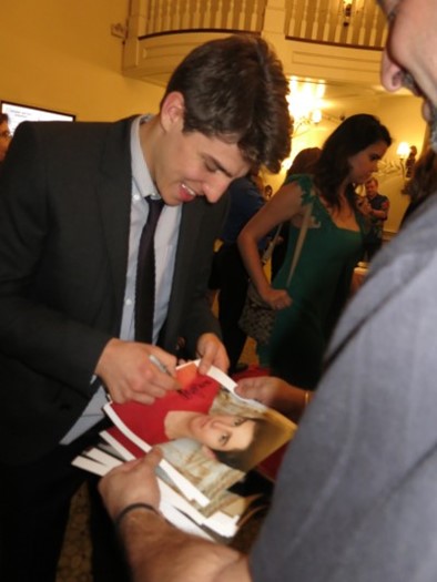 Michael Grant autograph