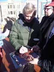 signing photo