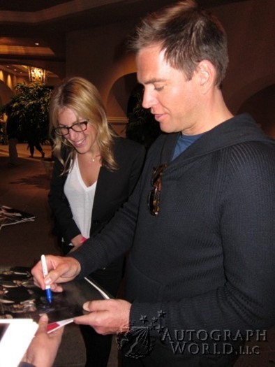 Michael Weatherly autograph