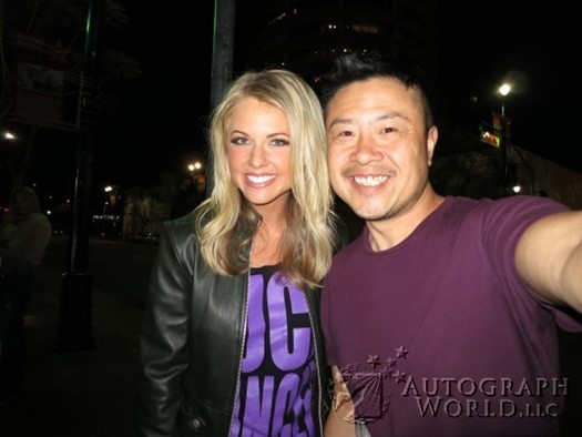 Michelle Pierce autograph