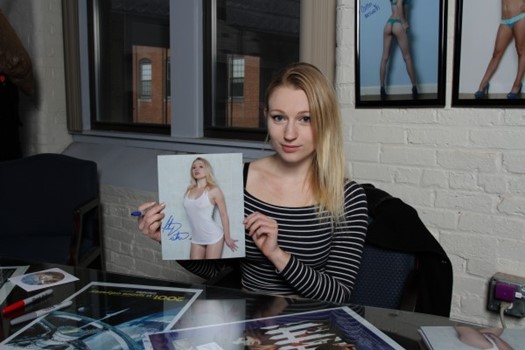 Midnight Starr autograph