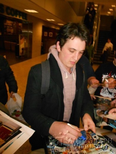 Miles Teller autograph
