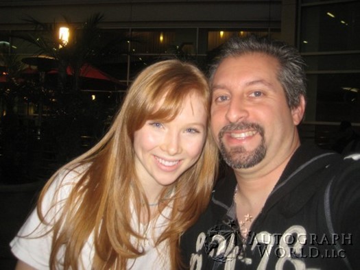 Molly Quinn autograph