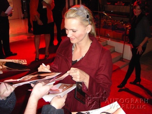 Natasha Henstridge autograph
