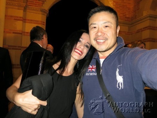 Nika Futterman autograph