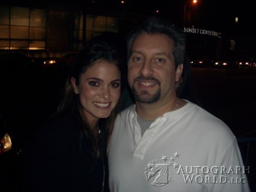 Nikki Reed autograph