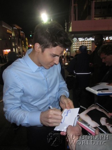 Nolan Funk autograph
