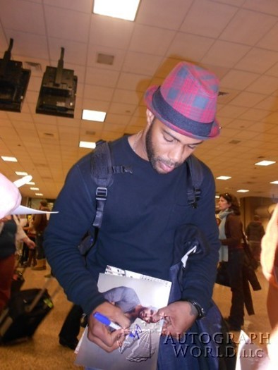 Omari Hardwick autograph