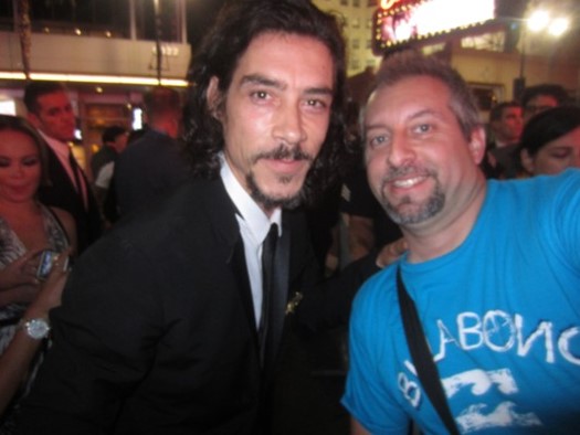 Oscar Jaenada autograph