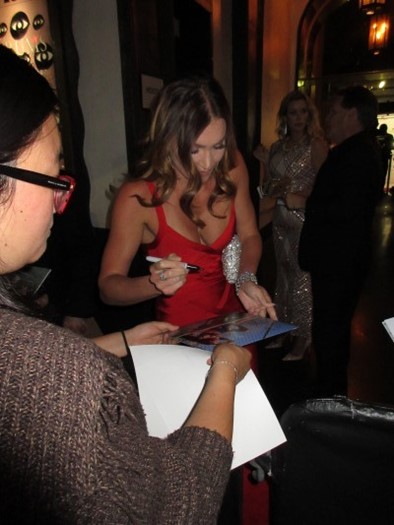 Pamela Jean Noble autograph