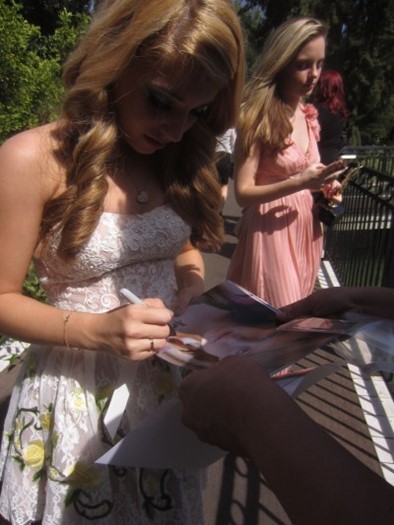 Paris Smith autograph