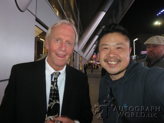 Paul Hogan autograph