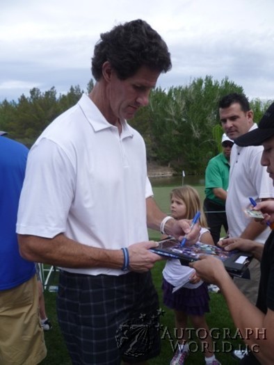 Paul O'Neill autograph