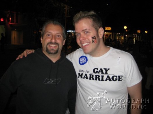 Perez Hilton autograph