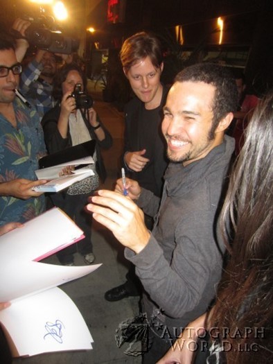 Pete Wentz autograph