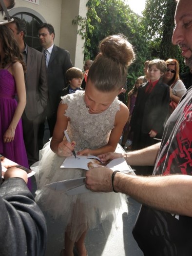 Peyton Kennedy autograph