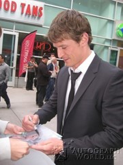 signing photo