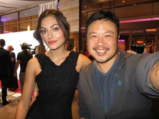 Phoebe Tonkin autograph