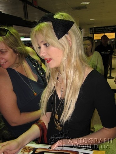 Pixie Lott autograph