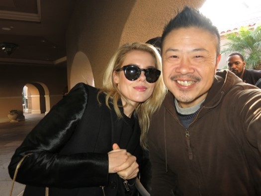 Rachael Taylor autograph