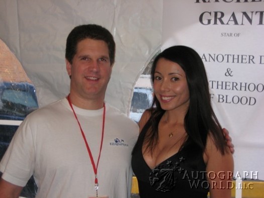 Rachel Grant autograph