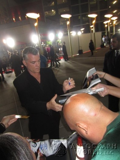 Ray Liotta autograph