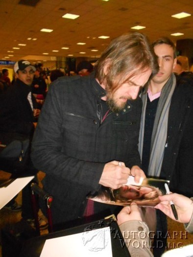 Ray McKinnon autograph