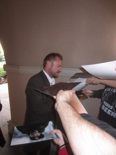 Richard Dormer autograph