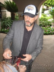 signing photo