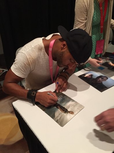 Ricky Whittle autograph