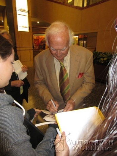 Robert Loggia autograph
