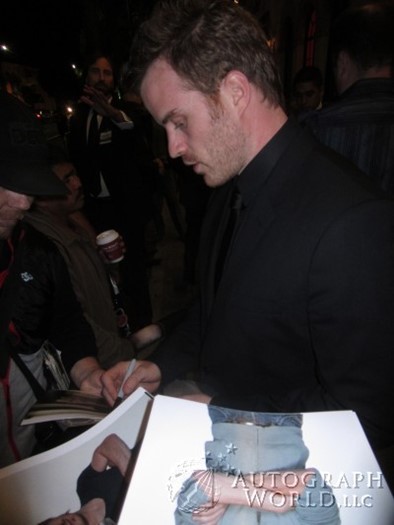 Rob Kazinsky autograph