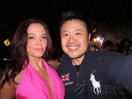 Rose McGowan autograph