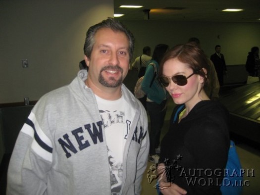 Rose McGowan autograph