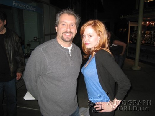 Rose McGowan autograph