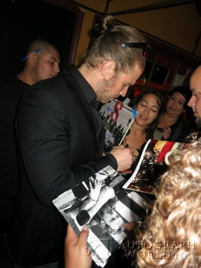 Ryan Hurst autograph