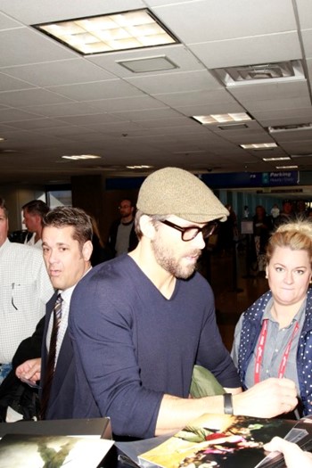 Ryan Reynolds autograph