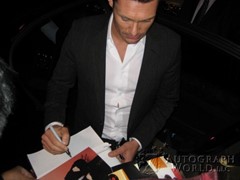 signing photo