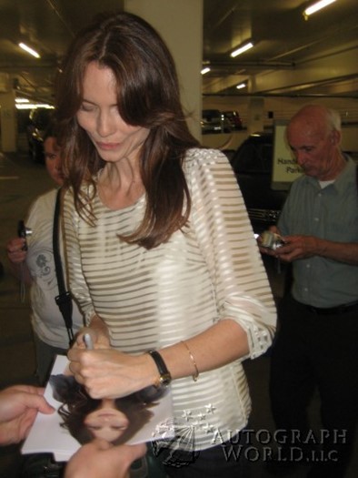 Saffron Burrows autograph
