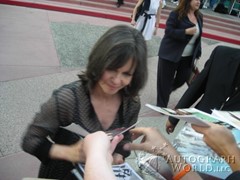 signing photo