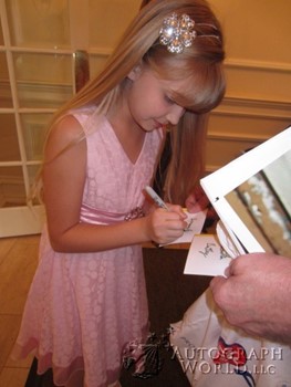 Samantha Bailey autograph