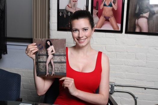 Samantha Paige autograph