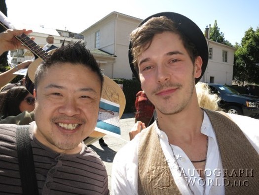 Sam Palladio autograph