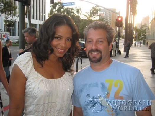 Sanaa Lathan autograph