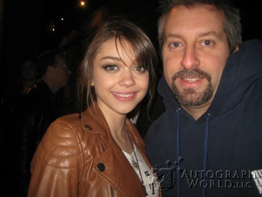 Sarah Hyland autograph