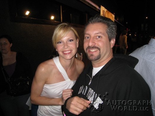 Sarah Jane Morris autograph