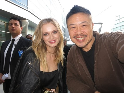 Sara Paxton autograph